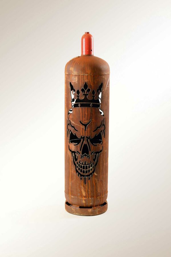 Gasflaschenskulptur TOTENKOPF